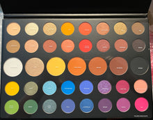 Load image into Gallery viewer, Morphe James Charles Eye Shadow Big