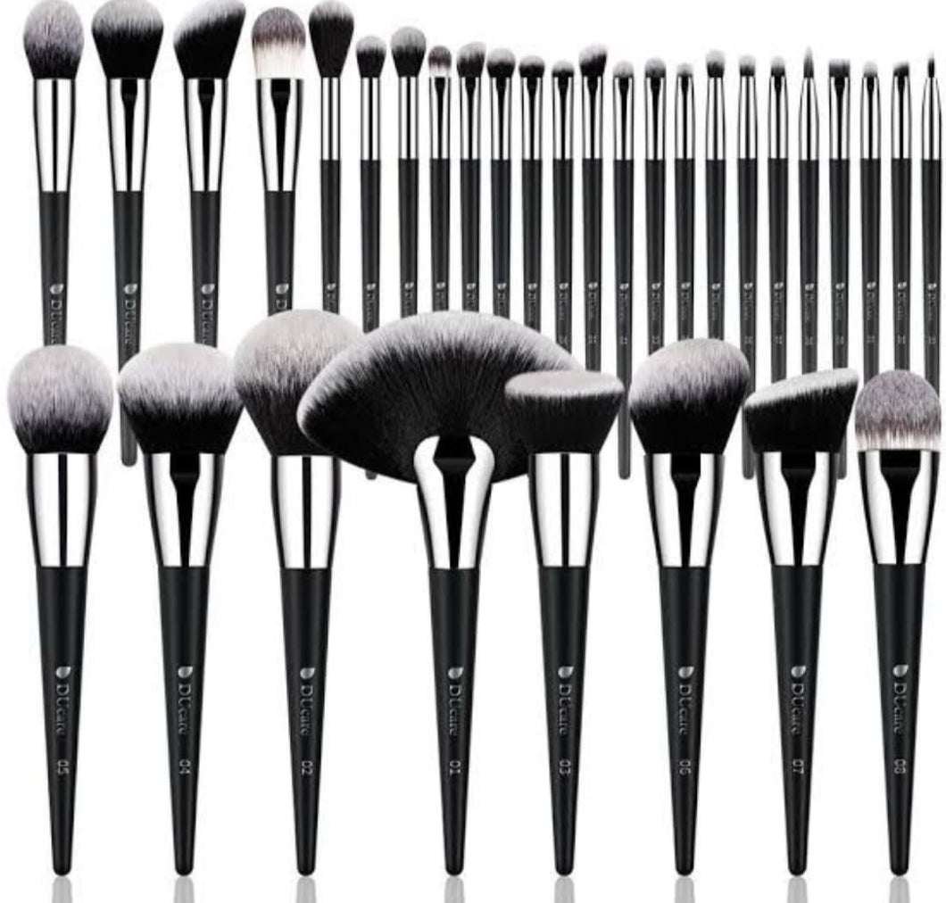 DU care Black Essential Upgraded Face & Eye Brush Set 32Pcs