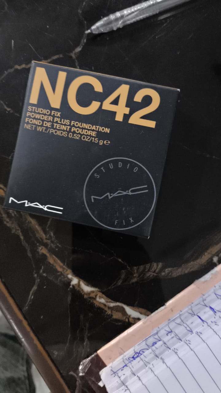 M.A.C Studio Fix Powder Plus Foundation, Nc42