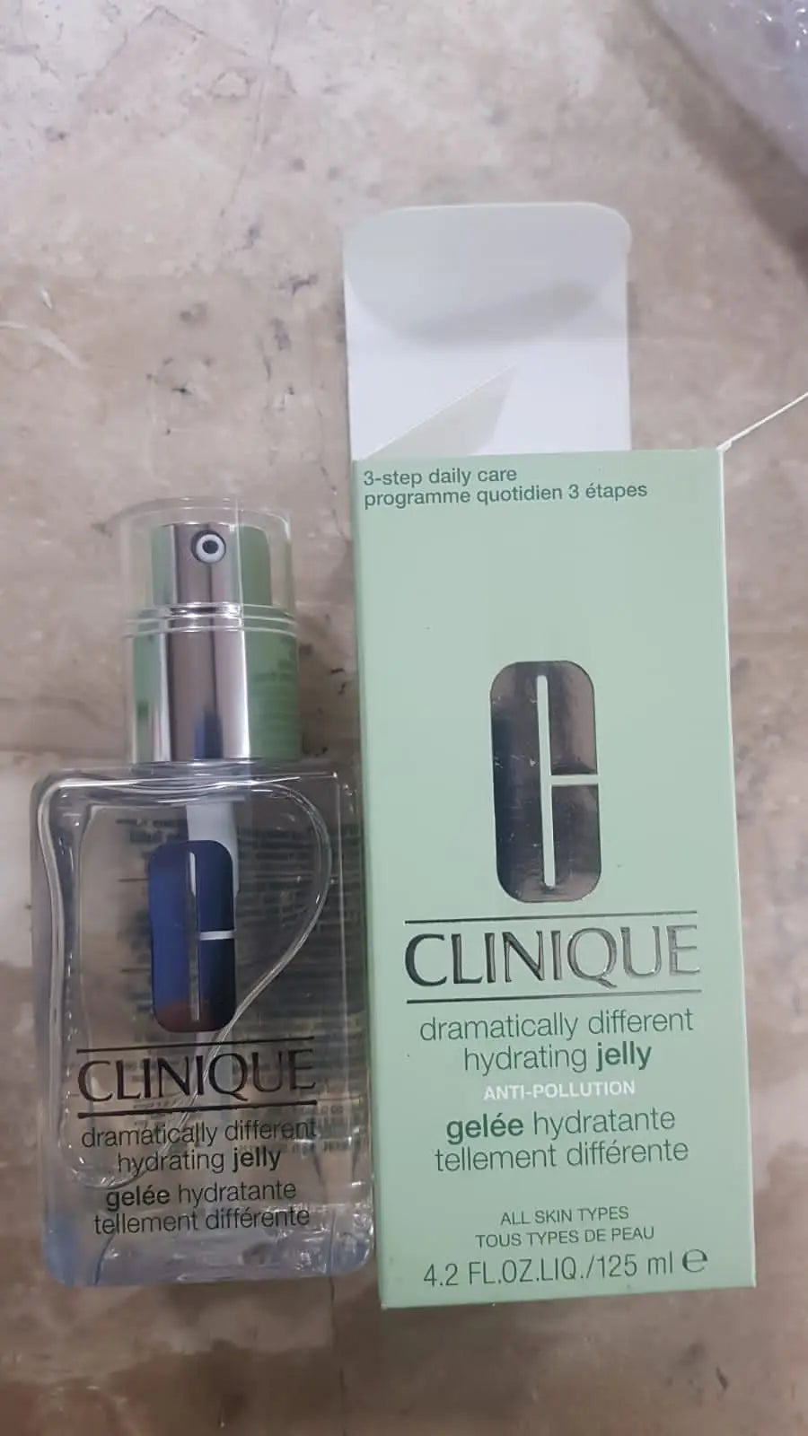 Clinique Womens Dramatically Different Hydrating Jelly With Pump 125Ml